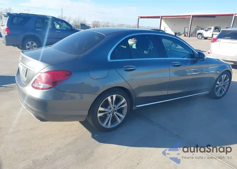 2018 Mercedes-Benz C 300 из США, поврежденный, VIN 55SWF4JB9JU241086